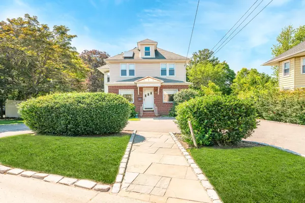 Syosset, NY 11791,157 Berry Hill RD