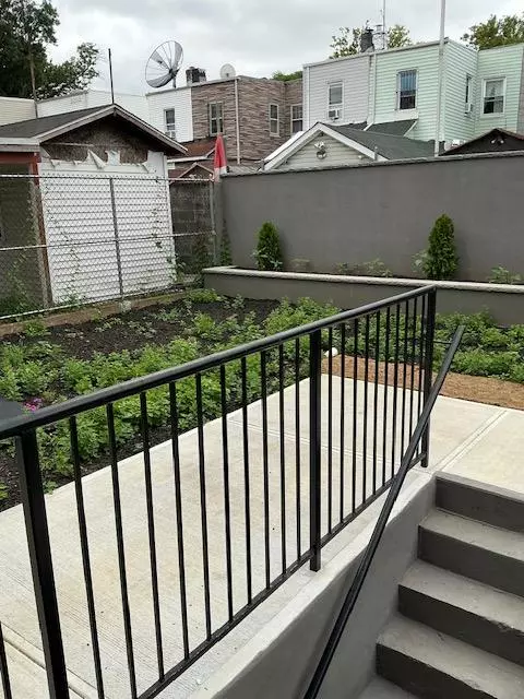 Jamaica, NY 11435,90-28 138 PL