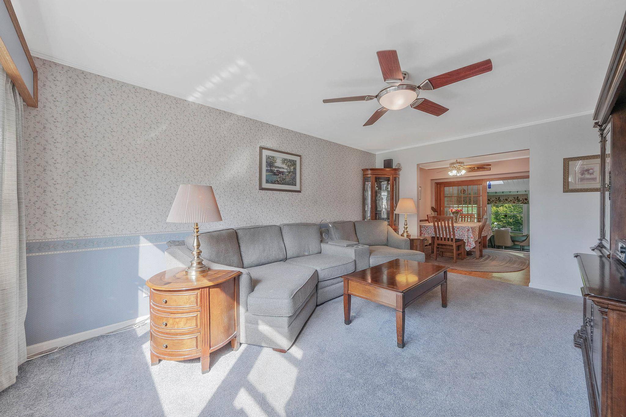 Greenlawn, NY 11740,8 Lowell AVE