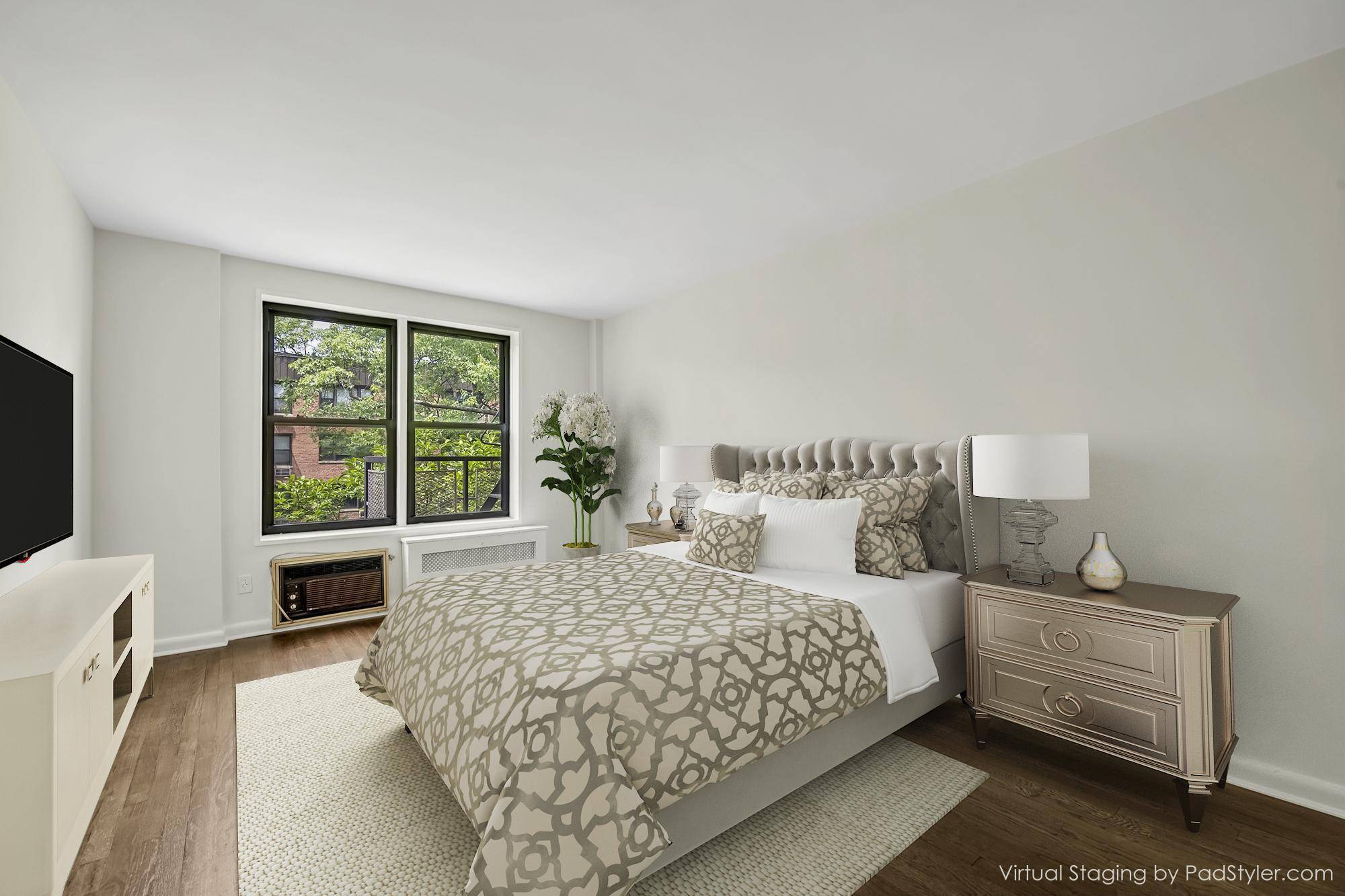 Mineola, NY 11501,6 Birchwood CT #4G