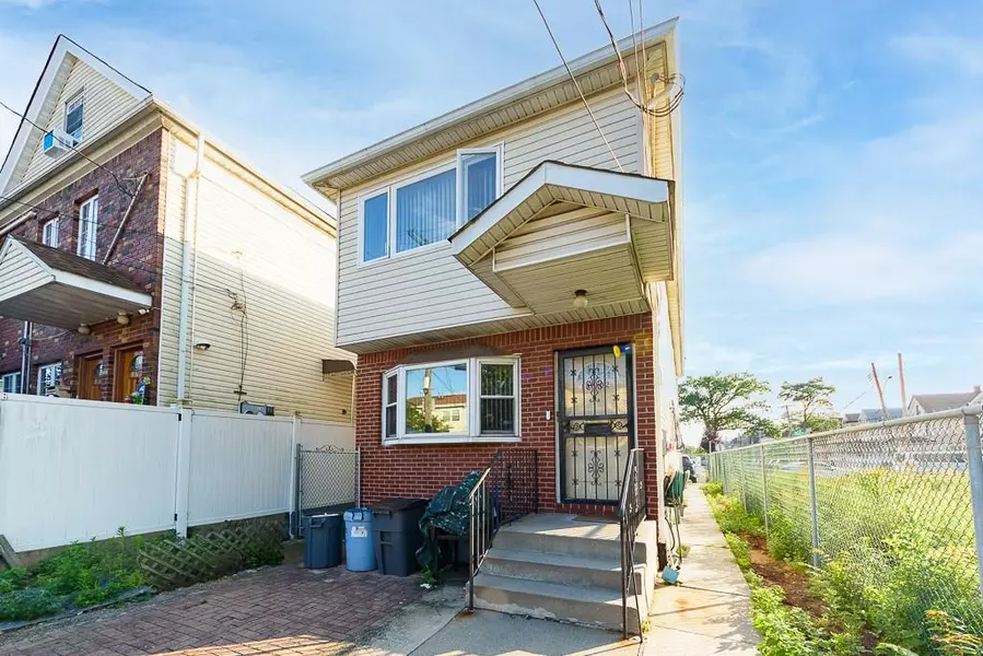 10702 165th ST, Queens Village, NY 11433