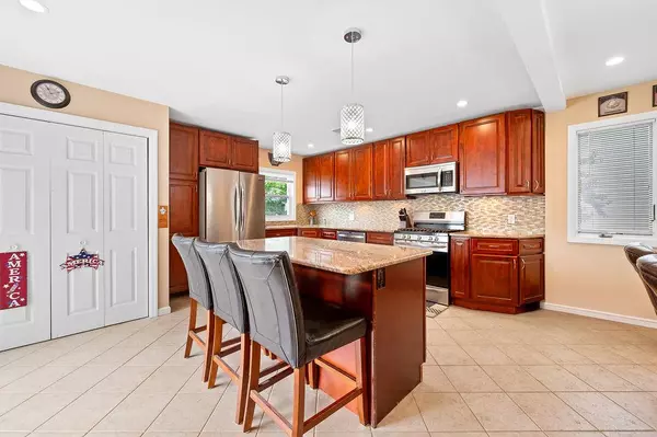 Bellmore, NY 11710,10 Airway Drive