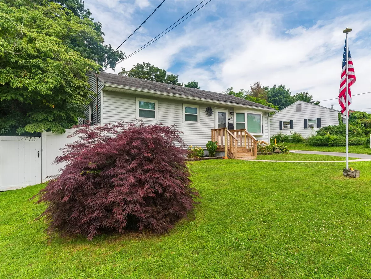 Hyde Park, NY 12601,31 Peter Cooper DR