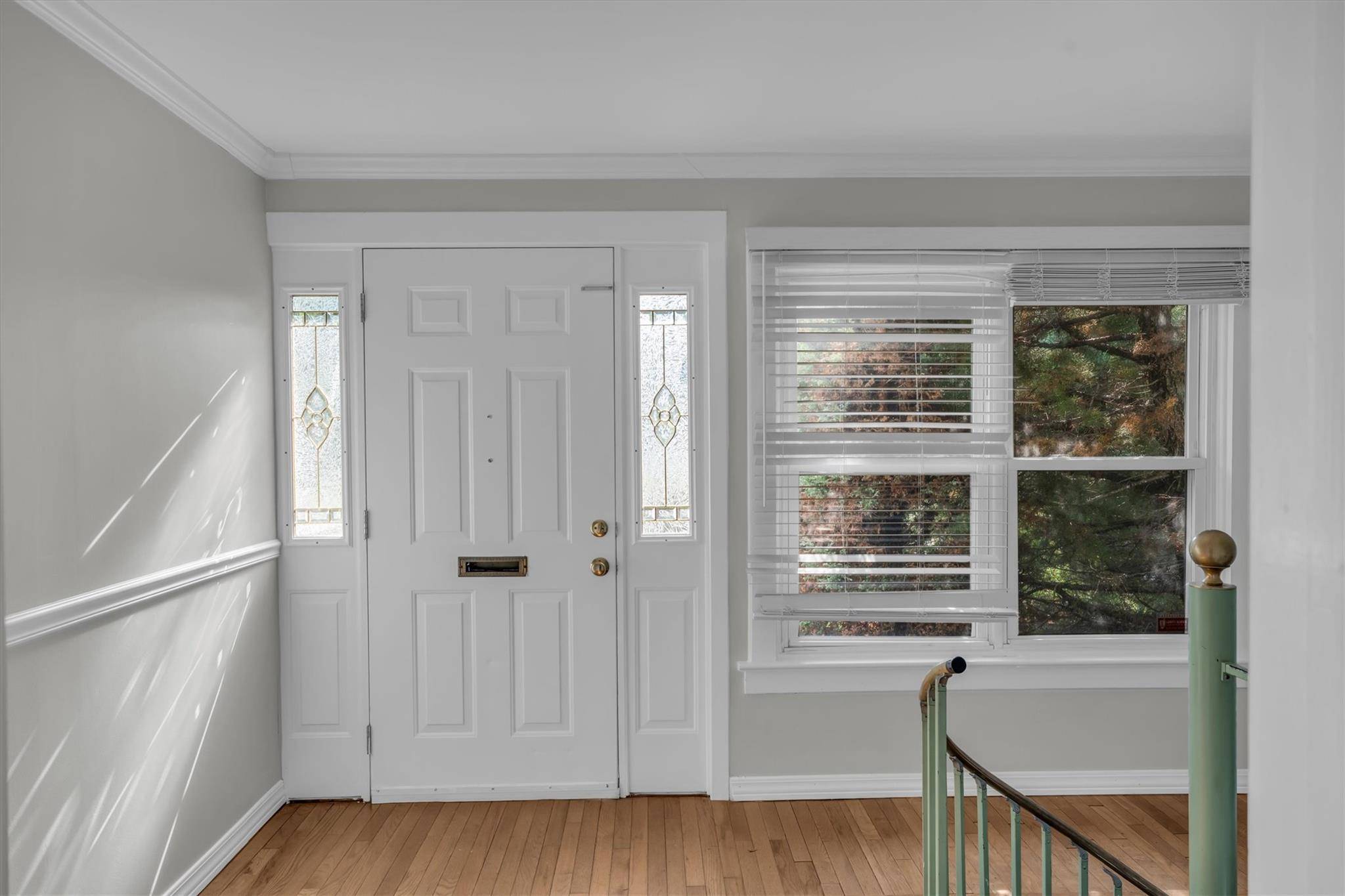 Babylon, NY 11702,643 Deer Park AVE