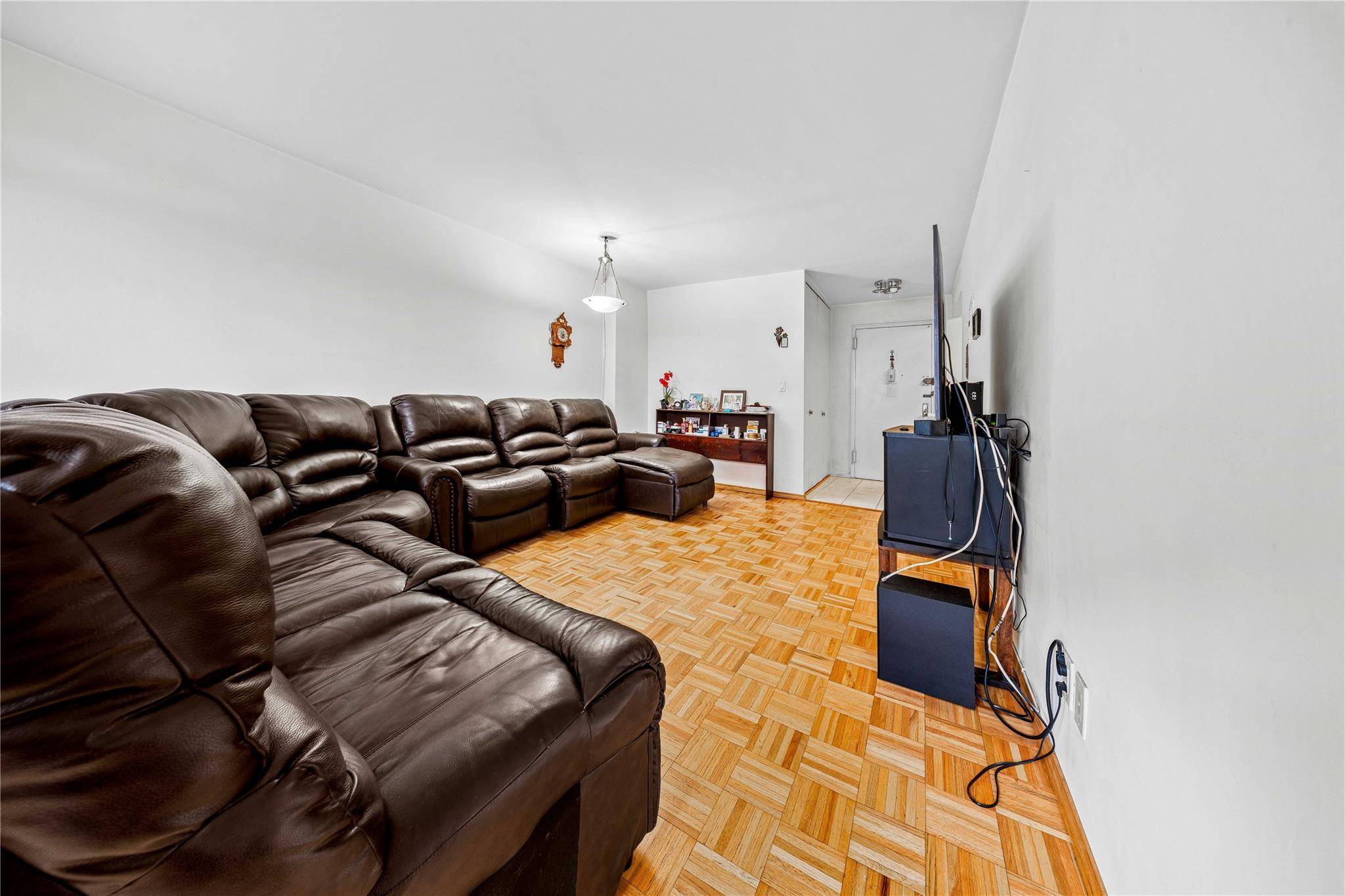 Woodside, NY 11377,5230 39th DR #7M