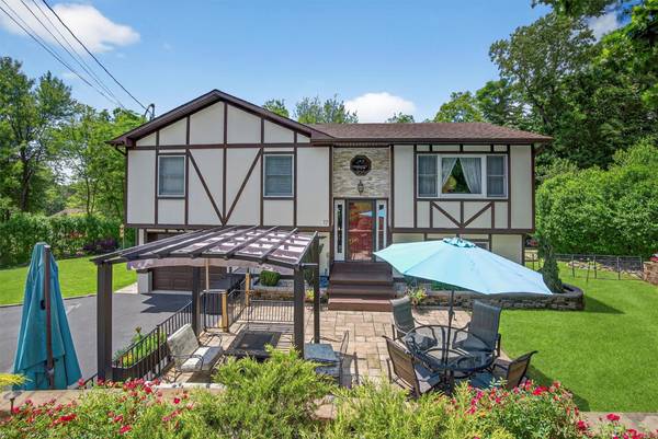 17 Highland DR, Highland Mills, NY 10930