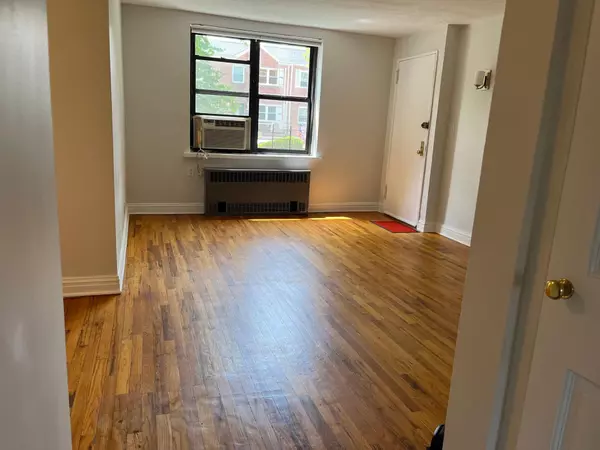 Flushing, NY 11358,191-09 39 AVE #164