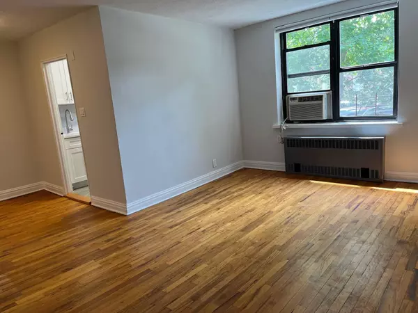 Flushing, NY 11358,191-09 39 AVE #164