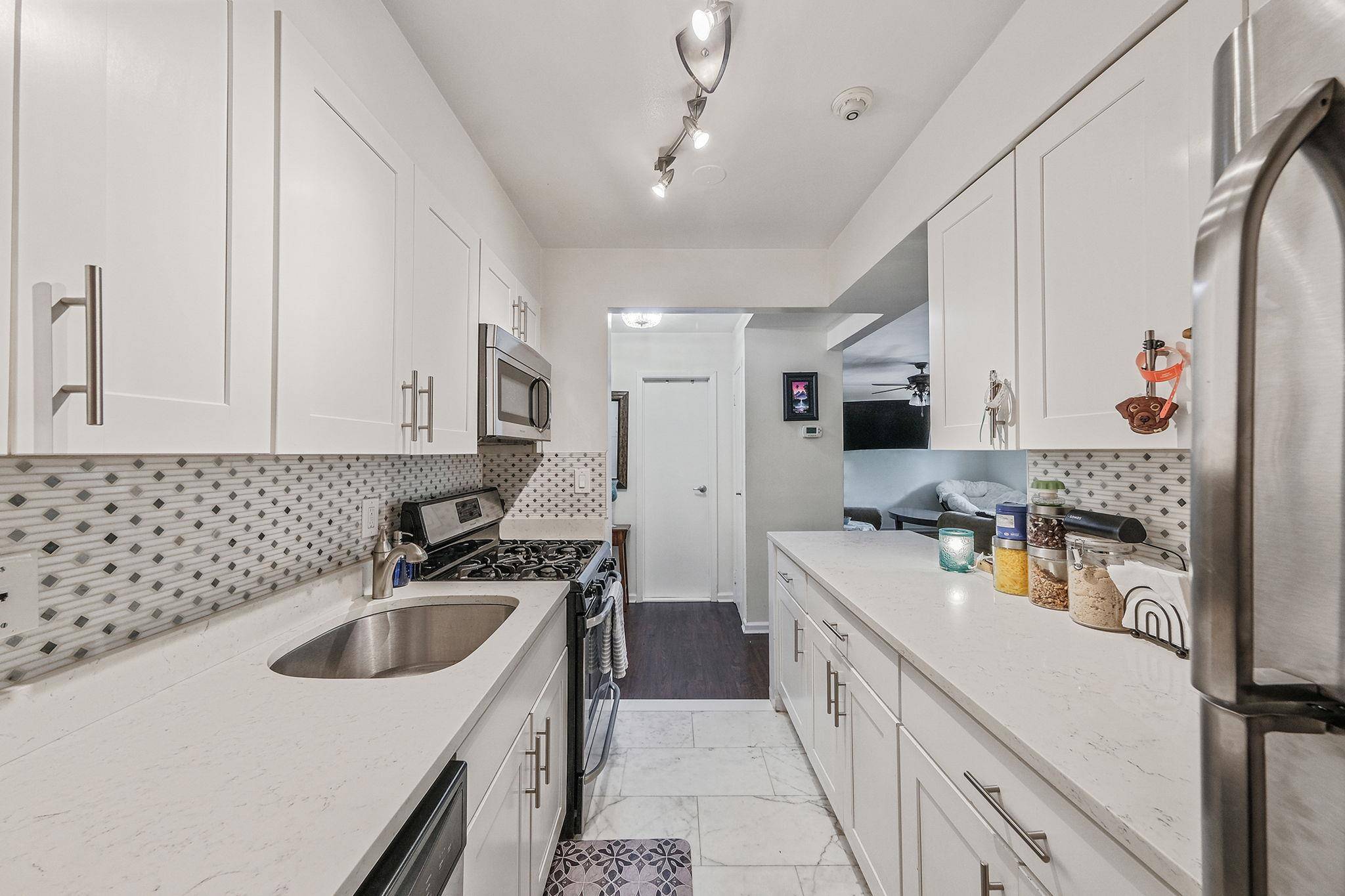 Coram, NY 11727,80 Pointe CIR #80