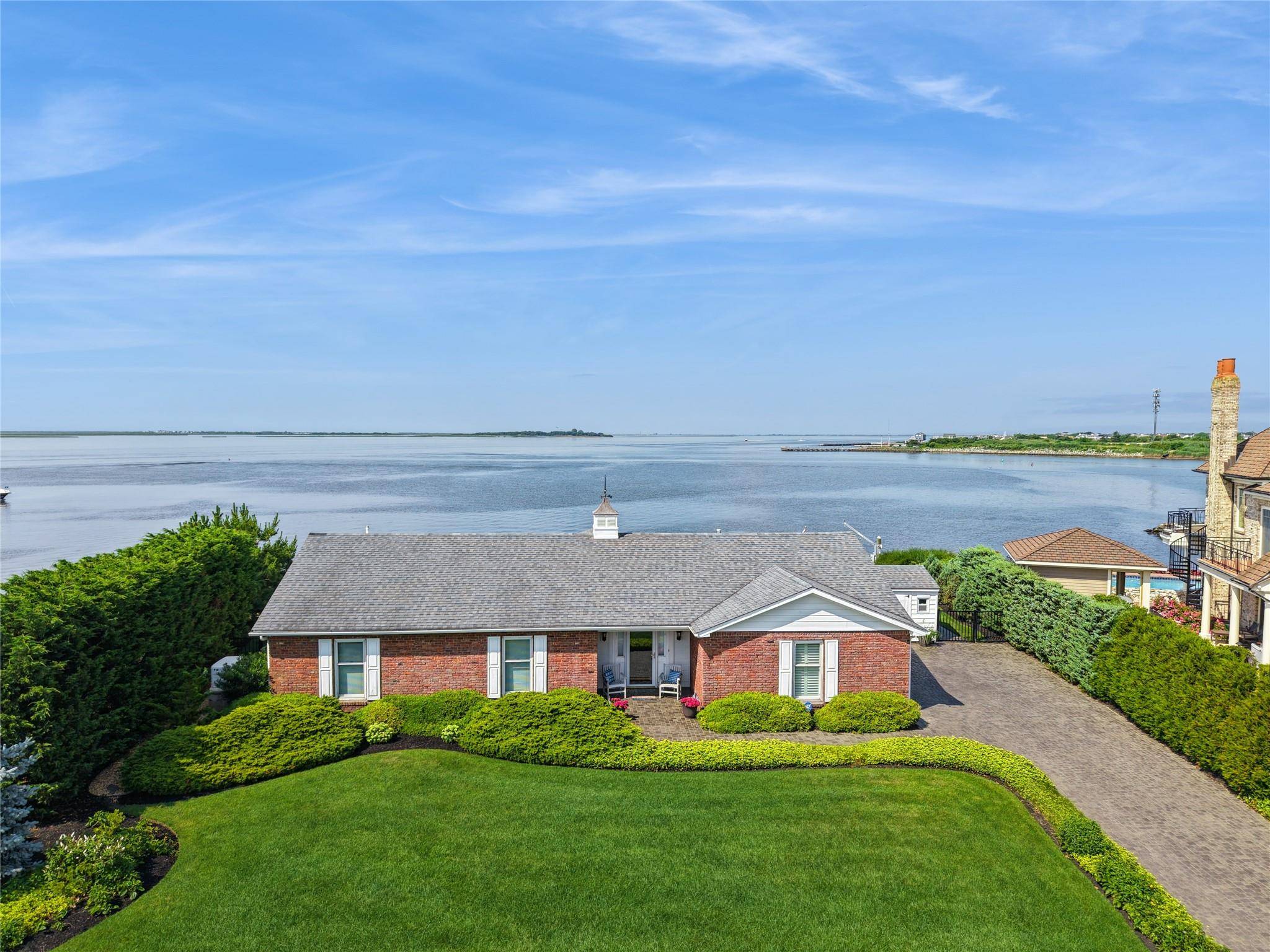 39 Shore DR, Copiague, NY 11726
