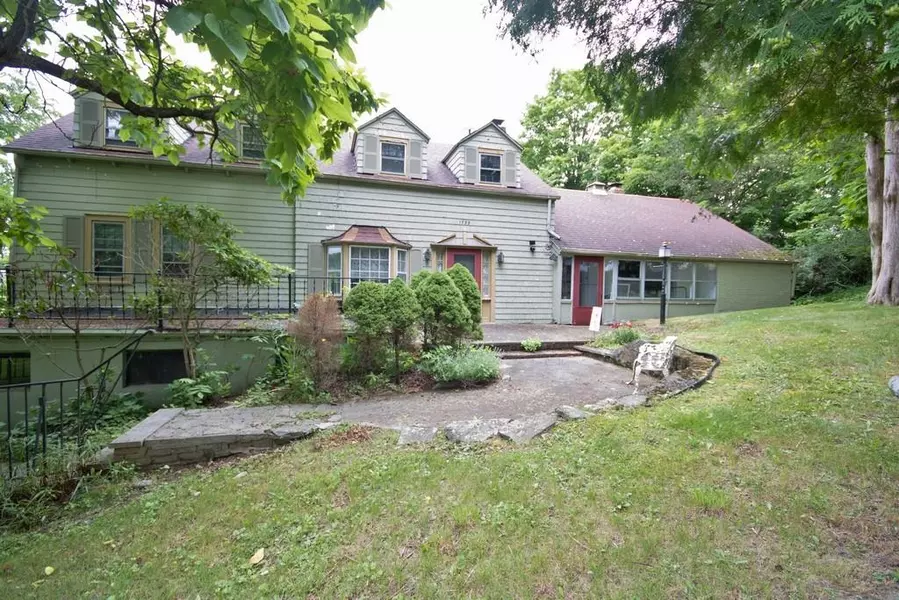 82 Lower RD, Westtown, NY 10998