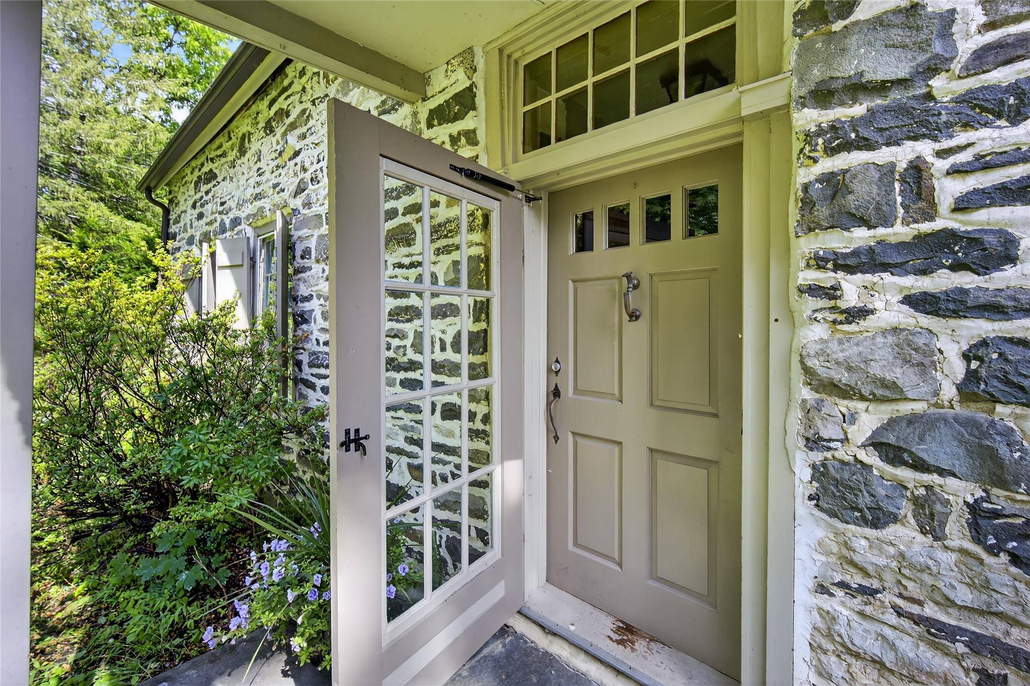 Stone Ridge, NY 12484,501 Pine Bush RD