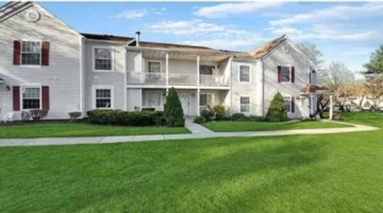 Middle Island, NY 11953,276 Fairview CIR