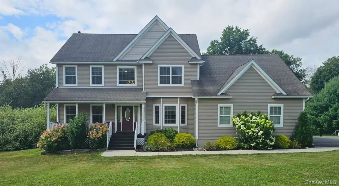 14 Sanok DR, Campbell Hall, NY 10916