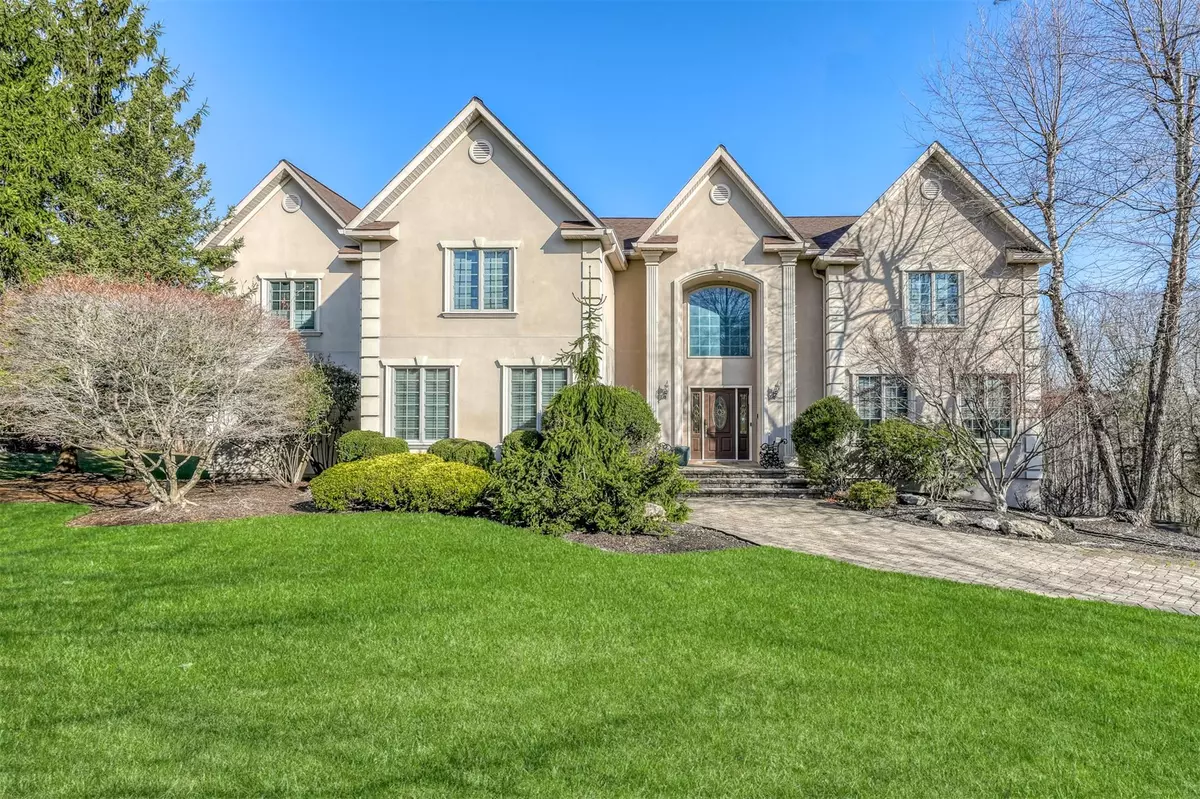 Suffern, NY 10901,38 Powder Horn DR
