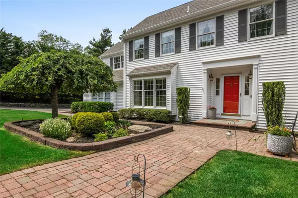 Stony Brook, NY 11790,4 Forsythe Meadow Lane