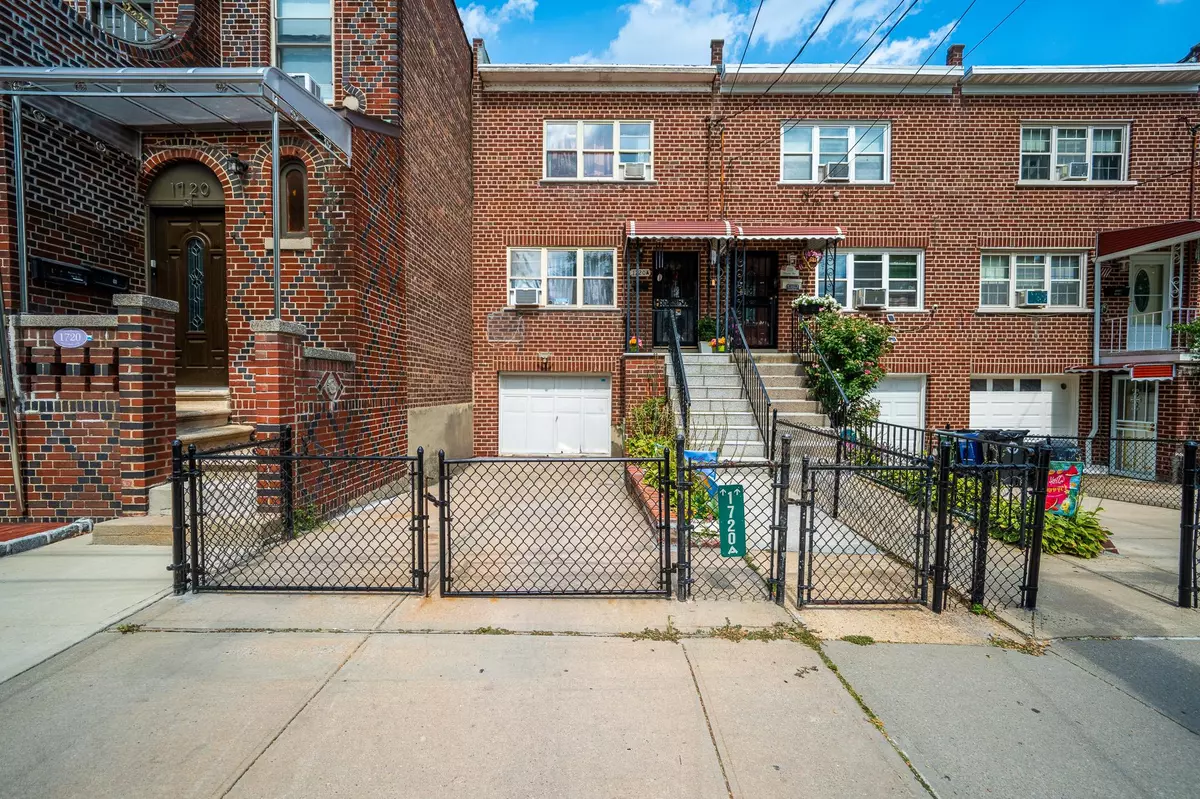Bronx, NY 10462,1720A Paulding AVE