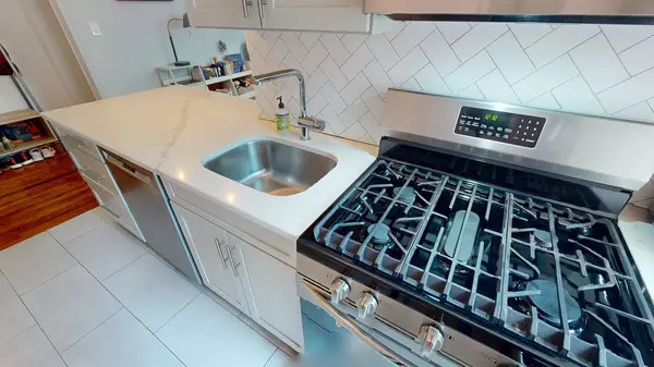 Woodside, NY 11377,43-10 48Th AVE #Apt. 2J