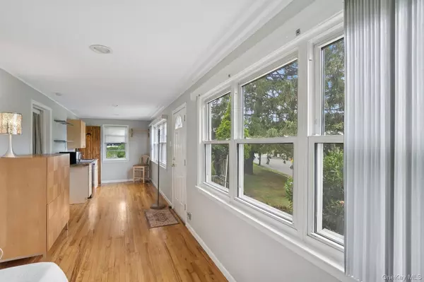 Farmingdale, NY 11735,457 Secatogue AVE