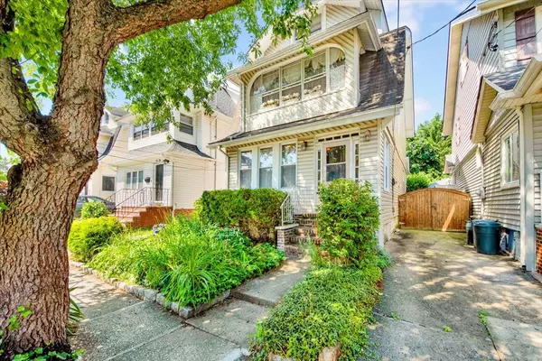 3516 216th ST, Bayside, NY 11361