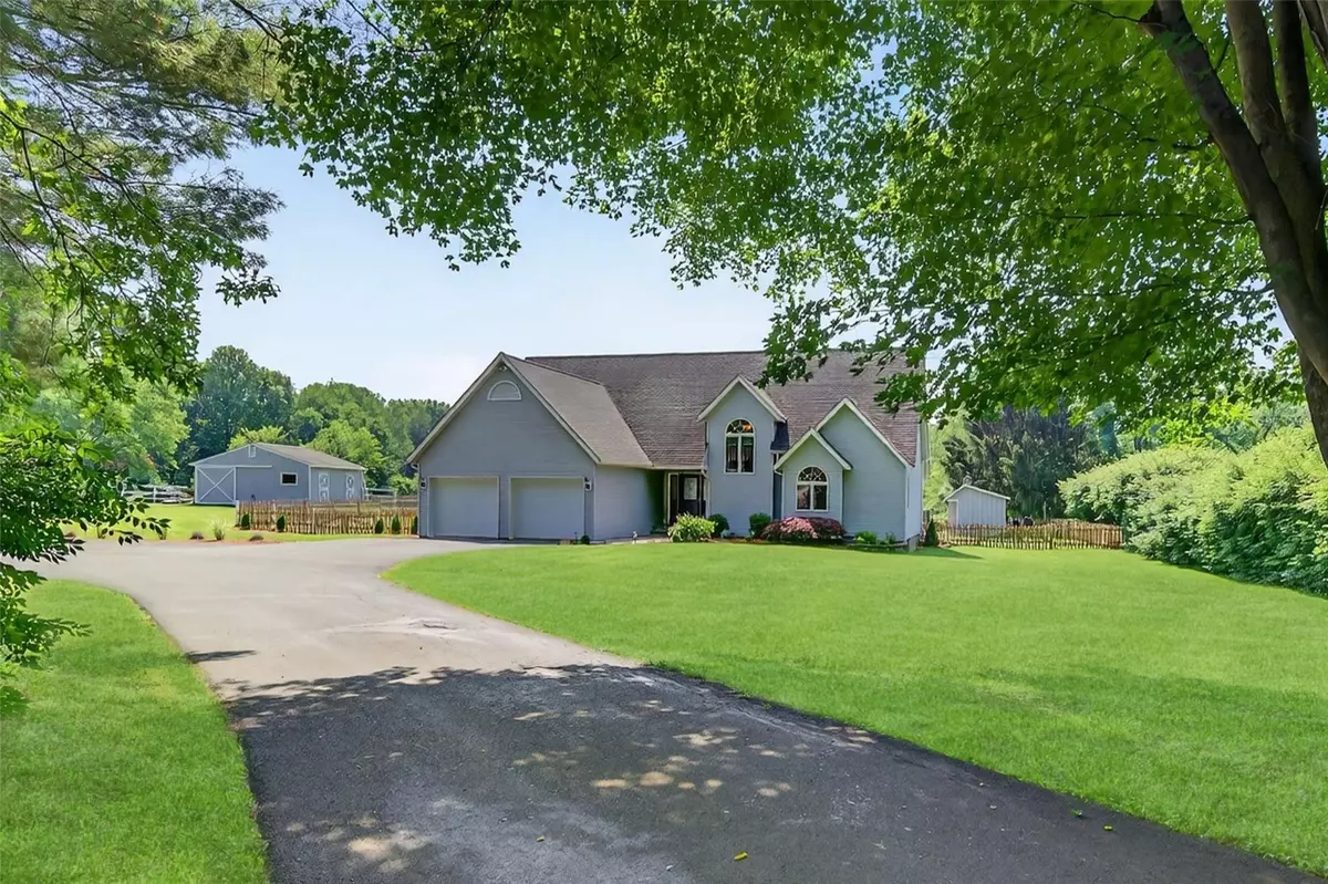 Campbell Hall, NY 10916,182 Otter RD