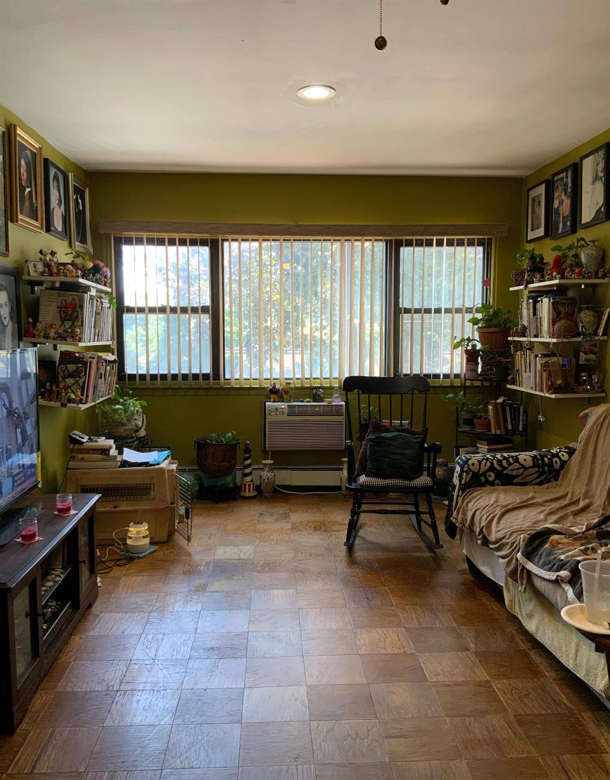 New Rochelle, NY 10801,2261 Palmer AVE #2A