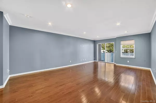 Bedford Hills, NY 10507,19 Lake Marie LN
