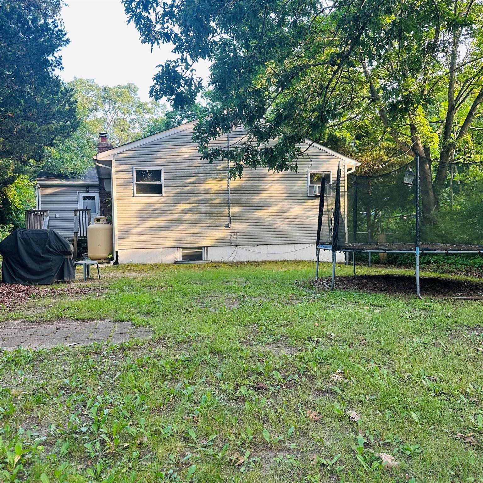 Farmingville, NY 11738,7 Oaklawn AVE