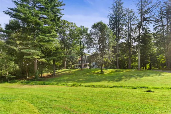 Katonah, NY 10536,40 Wood ST