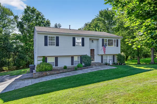 Highland Mills, NY 10930,3 Stanford DR