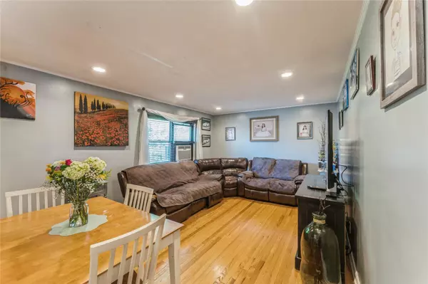 Oakland Gardens, NY 11364,217-22 73rd Avenue #Upper