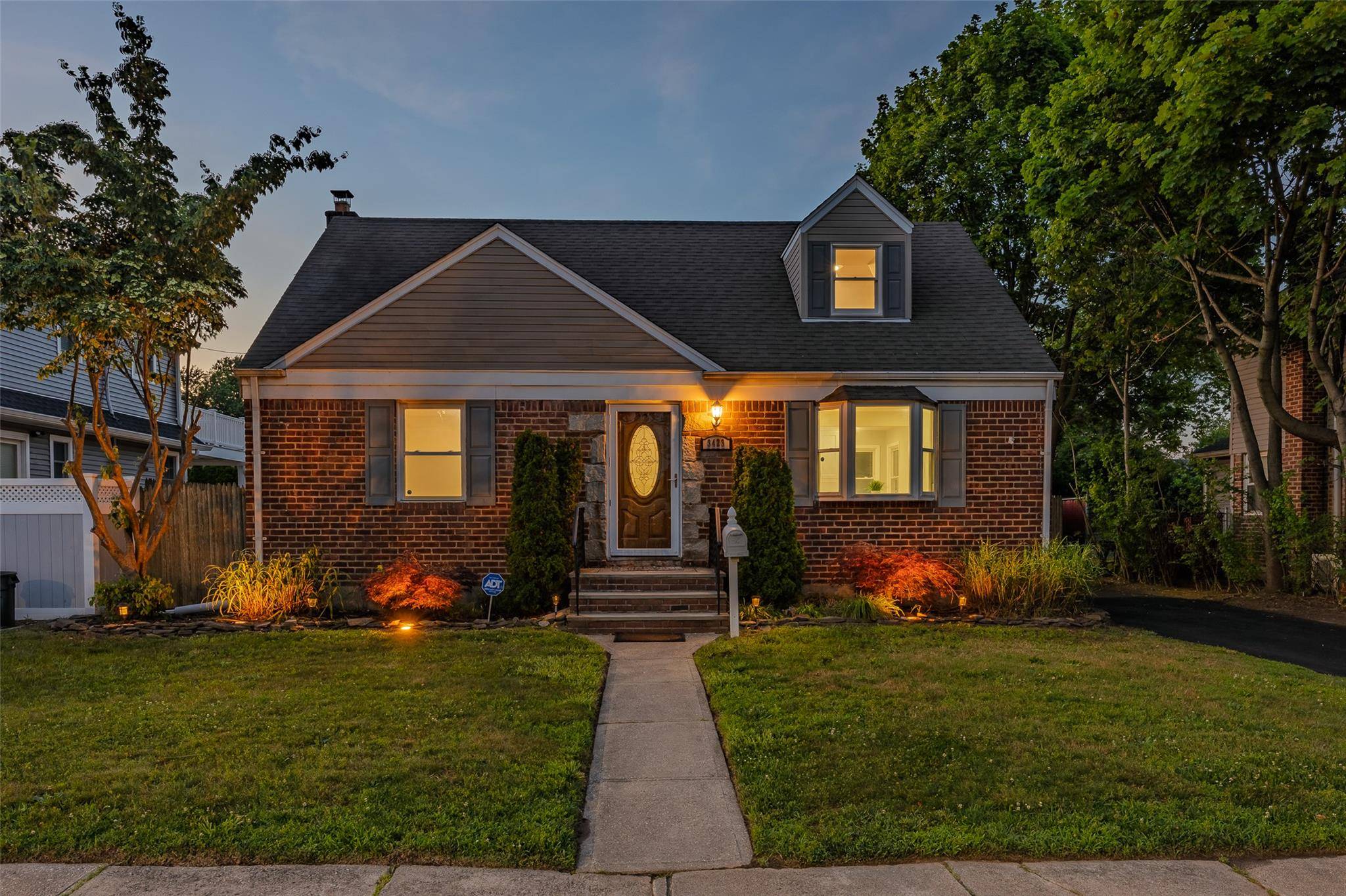 3423 Park AVE, Wantagh, NY 11793