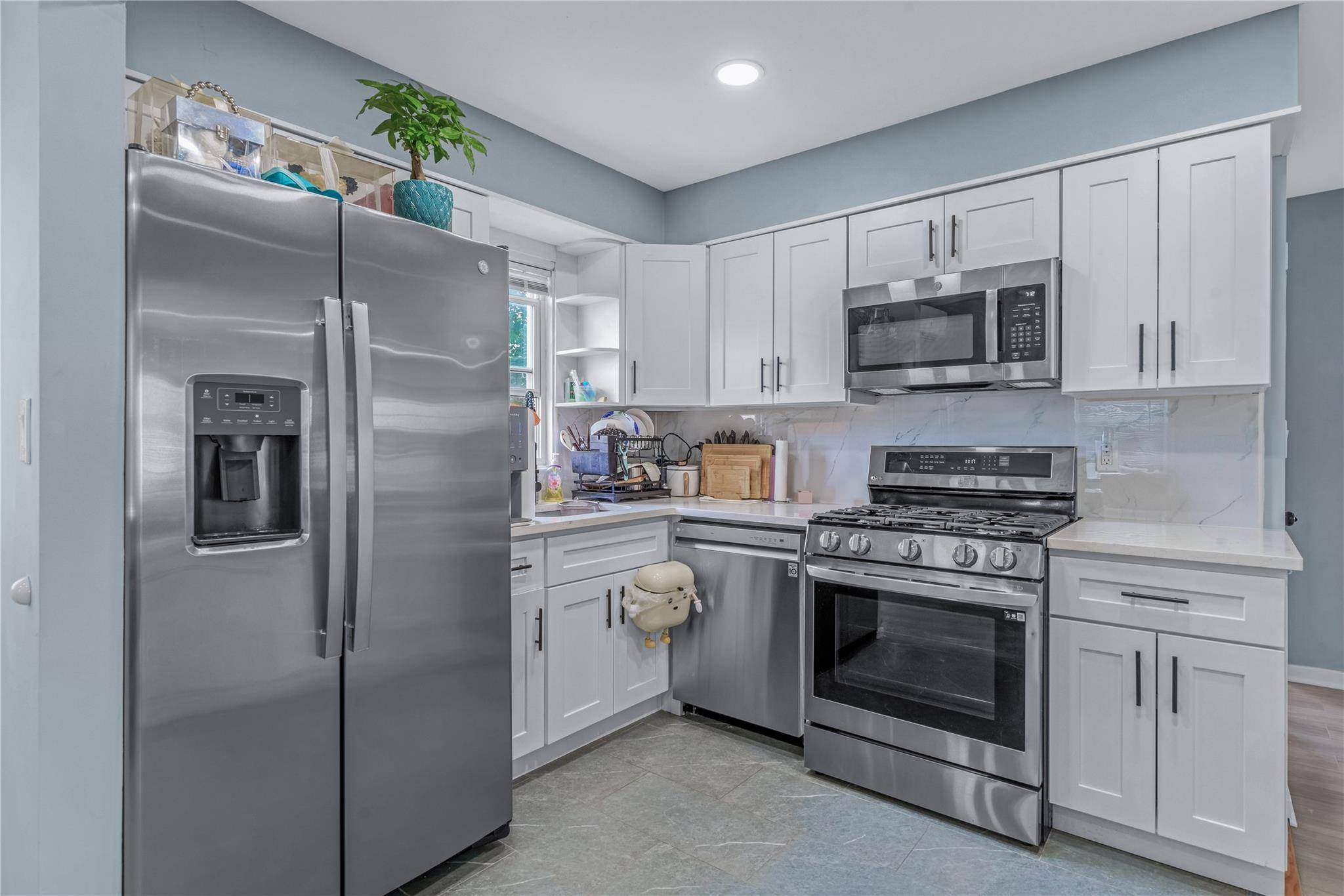 New Hyde Park, NY 11040,Address not disclosed
