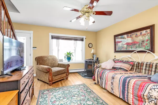 Westbury, NY 11590,1015 Grand BLVD