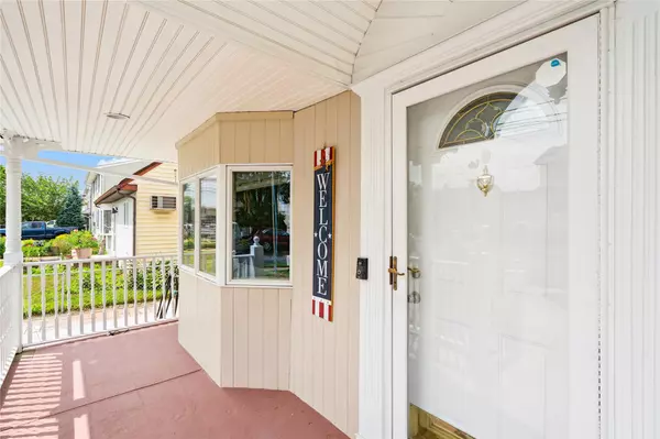 Wantagh, NY 11793,2500 Mermaid AVE