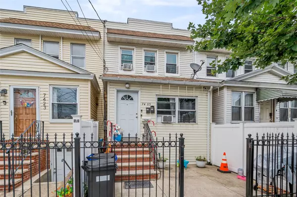 74-25 93rd AVE, Woodhaven, NY 11421