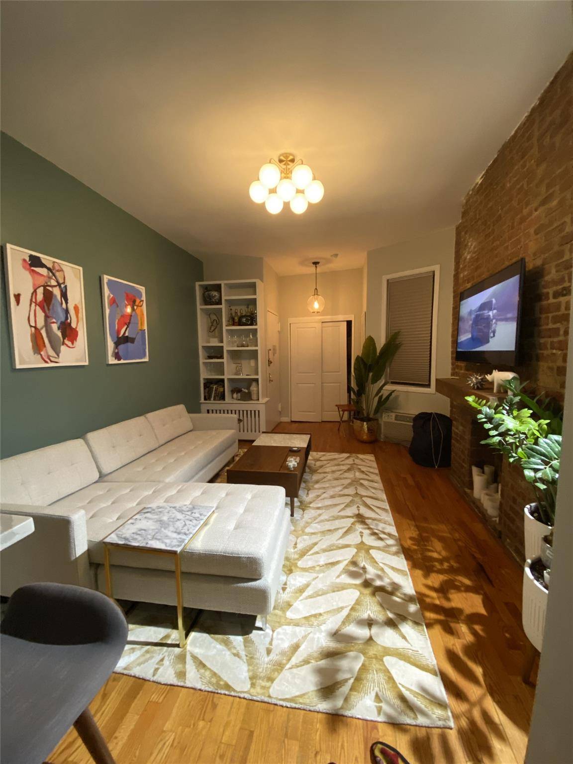 New York (manhattan), NY 10128,344 E 87th ST #3C