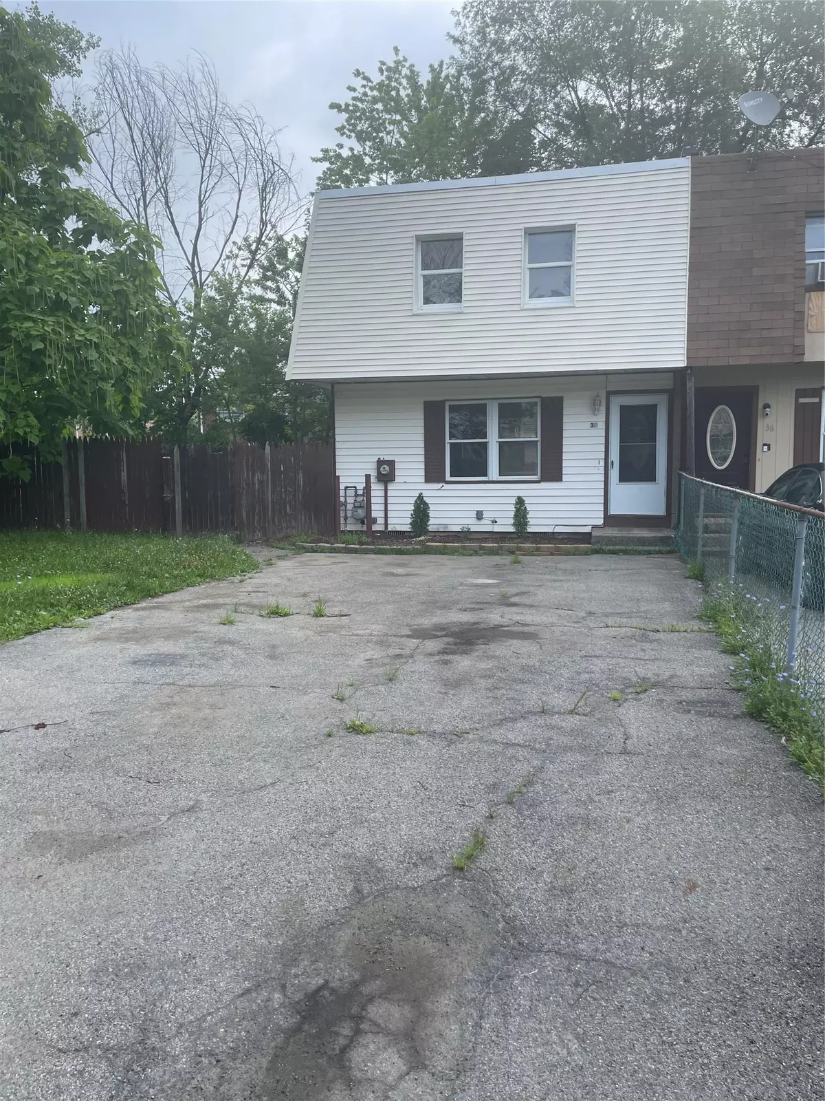 Middletown, NY 10940,38 Sheffield DR