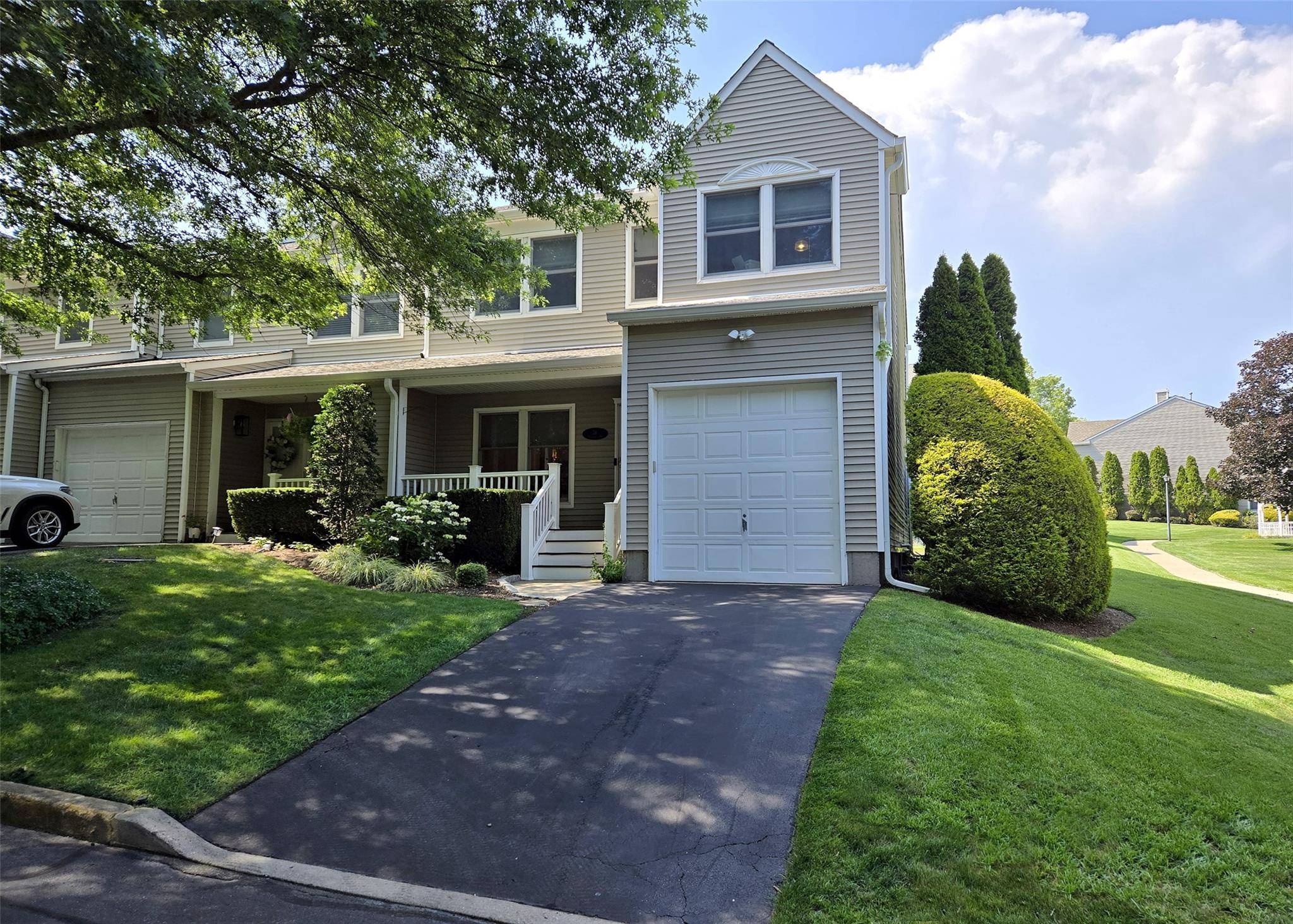 Port Jefferson Village, NY 11777,26 Sea Court LN
