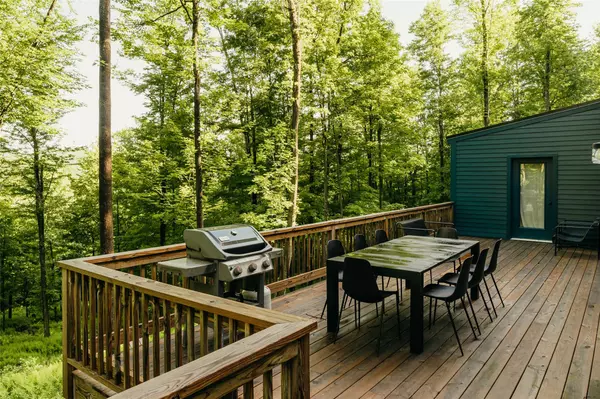 Youngsville, NY 12791,231 Boband RD