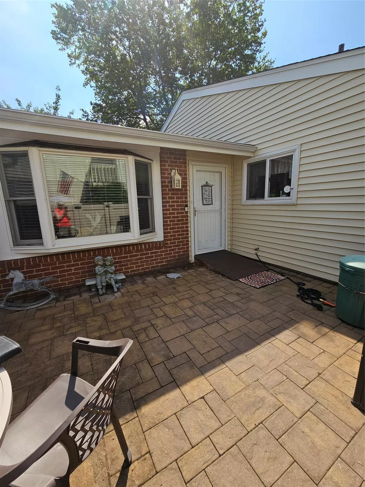 Holbrook, NY 11741,206 Springmeadow DR #E