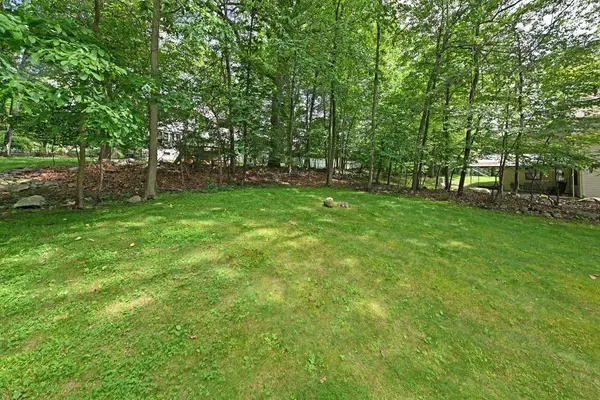 Suffern, NY 10901,17 E Stemmer LN