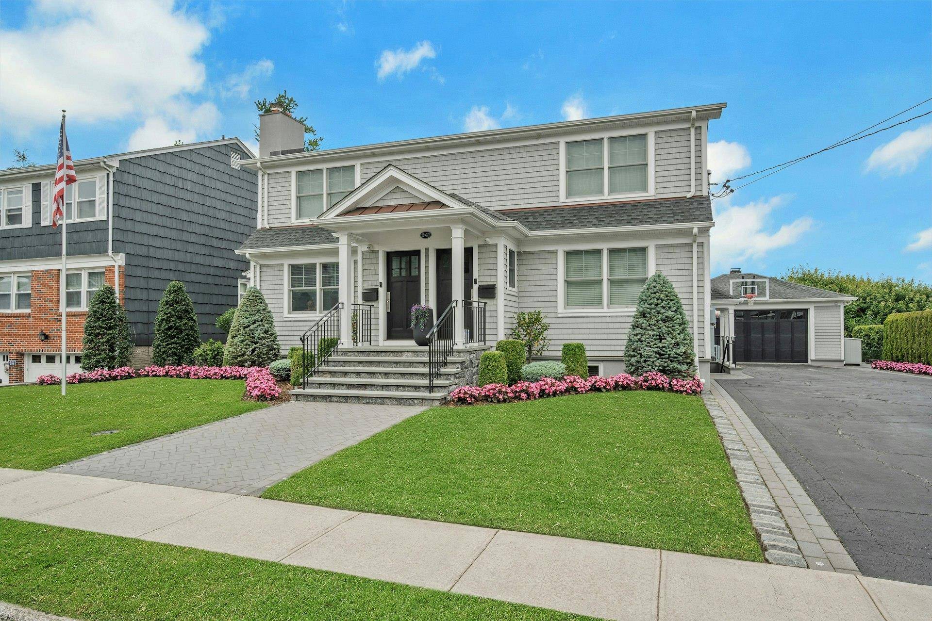 West Harrison, NY 10604,241 Gainsborg AVE