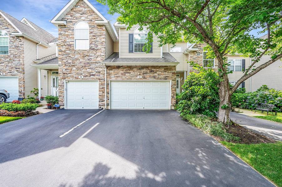 52 Mantack PATH, Kings Park, NY 11754