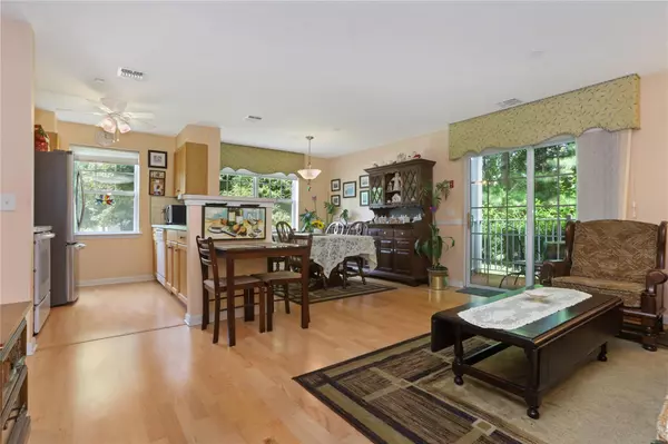 Mount Kisco, NY 10549,300 Woodcrest LN #311