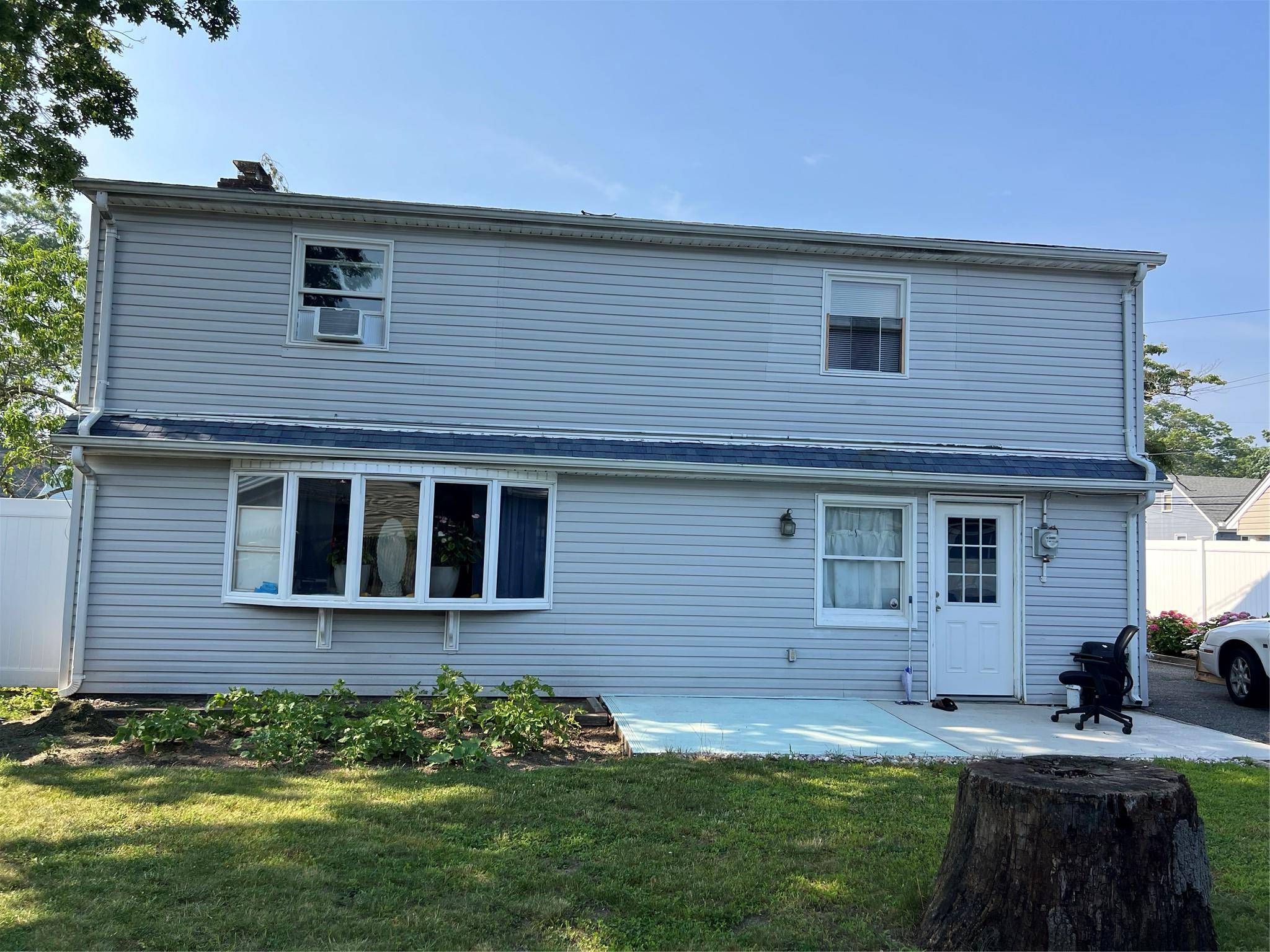 Copiague, NY 11726,12 Florida AVE