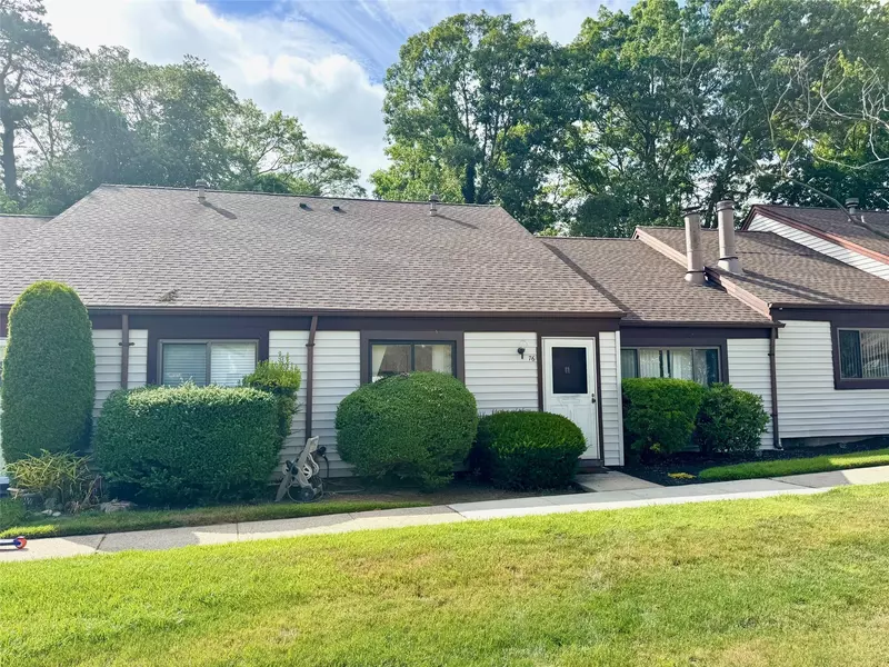 76 Gauguin #76, Middle Island, NY 11953