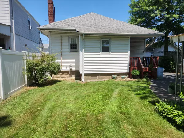 Valley Stream, NY 11580,14 W Argyle ST