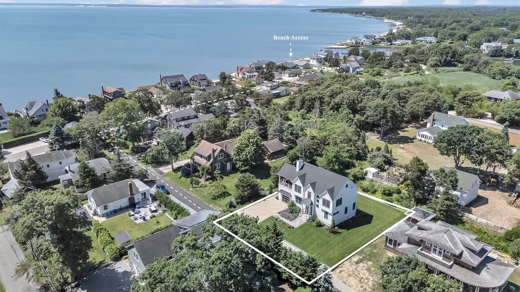 305 Fay CT, Mattituck, NY 11952