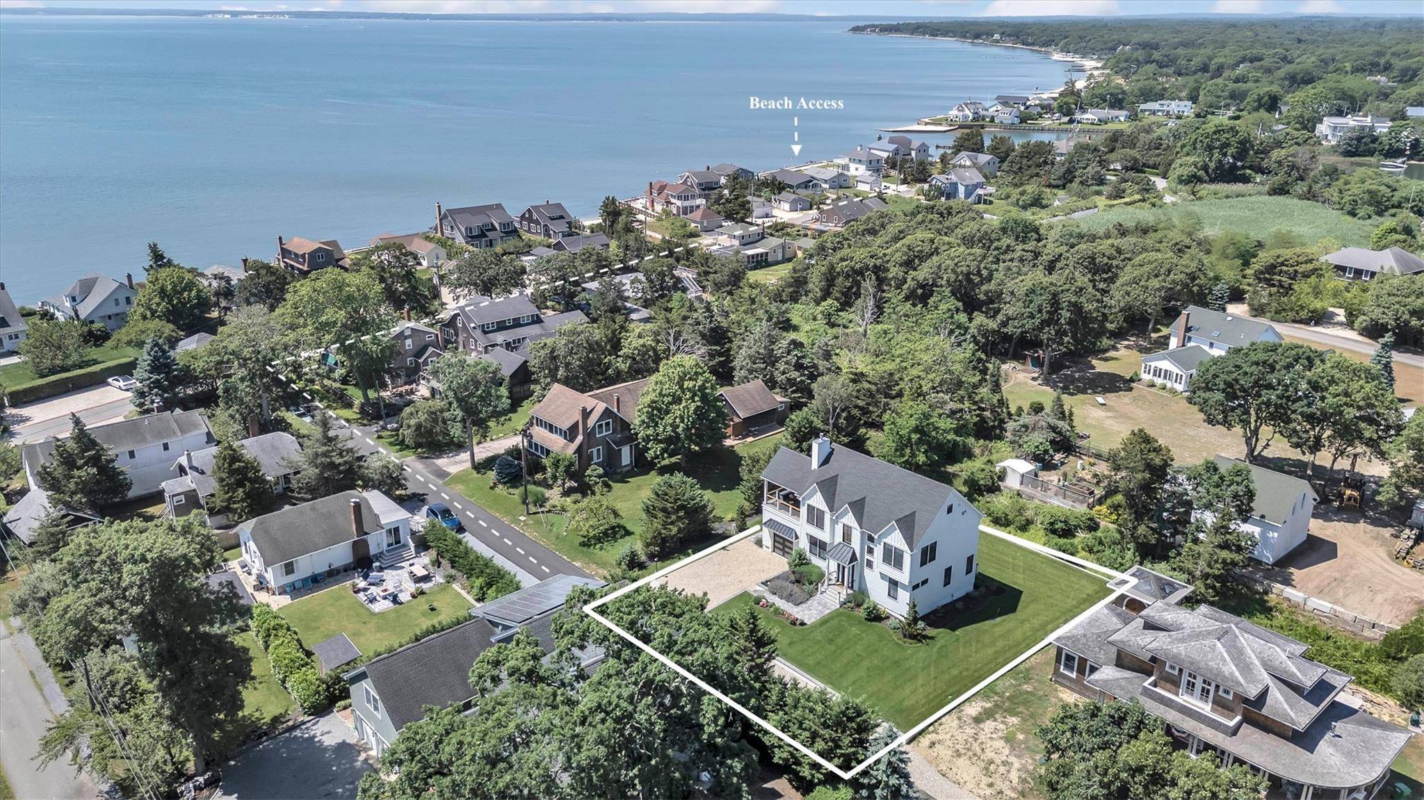 305 Fay CT, Mattituck, NY 11952